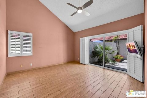 Tiny photo for 2262 S Linden Way #E, Palm Springs, CA 92264 (MLS # 26731923PS)