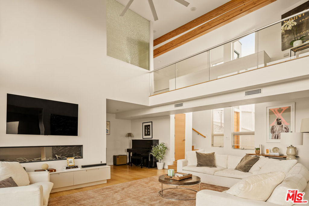 3631 Sunswept Drive