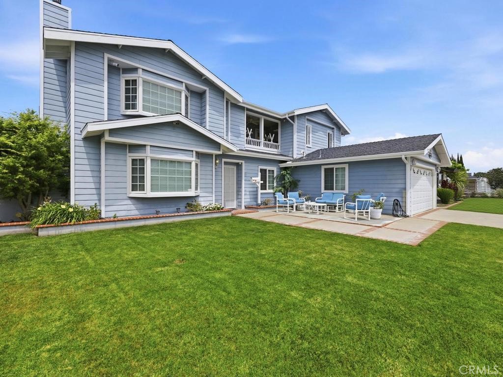 6261 Vanguard Avenue