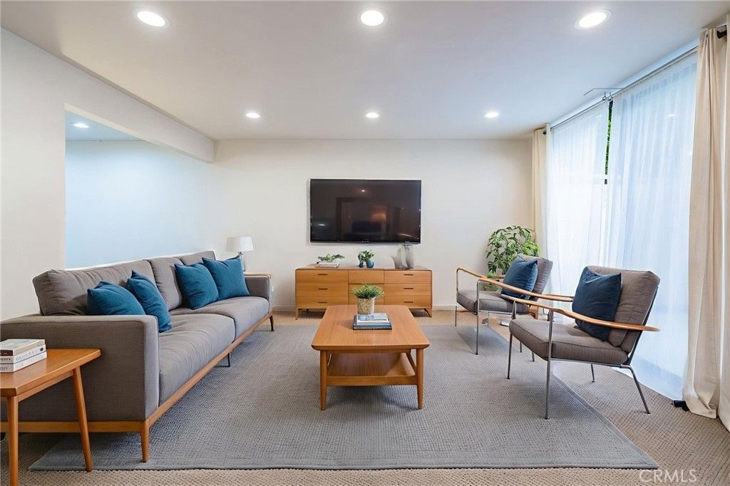 Photo of 22038 Vanowen Street #113, Woodland Hills, CA 91303 (MLS # SR25247973)