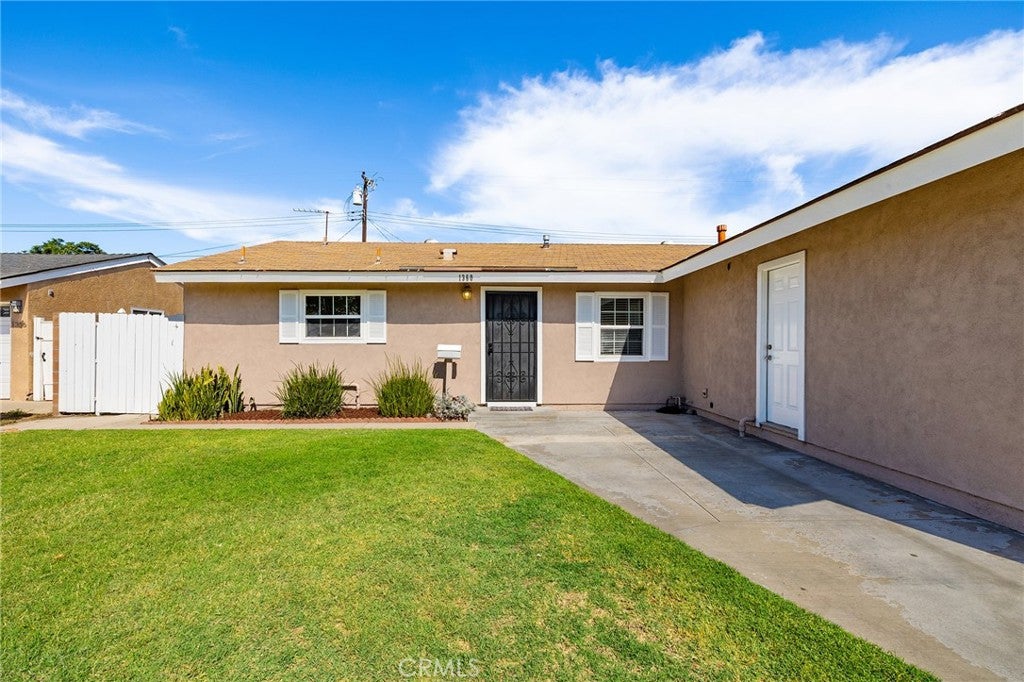 1360 S Fremont
