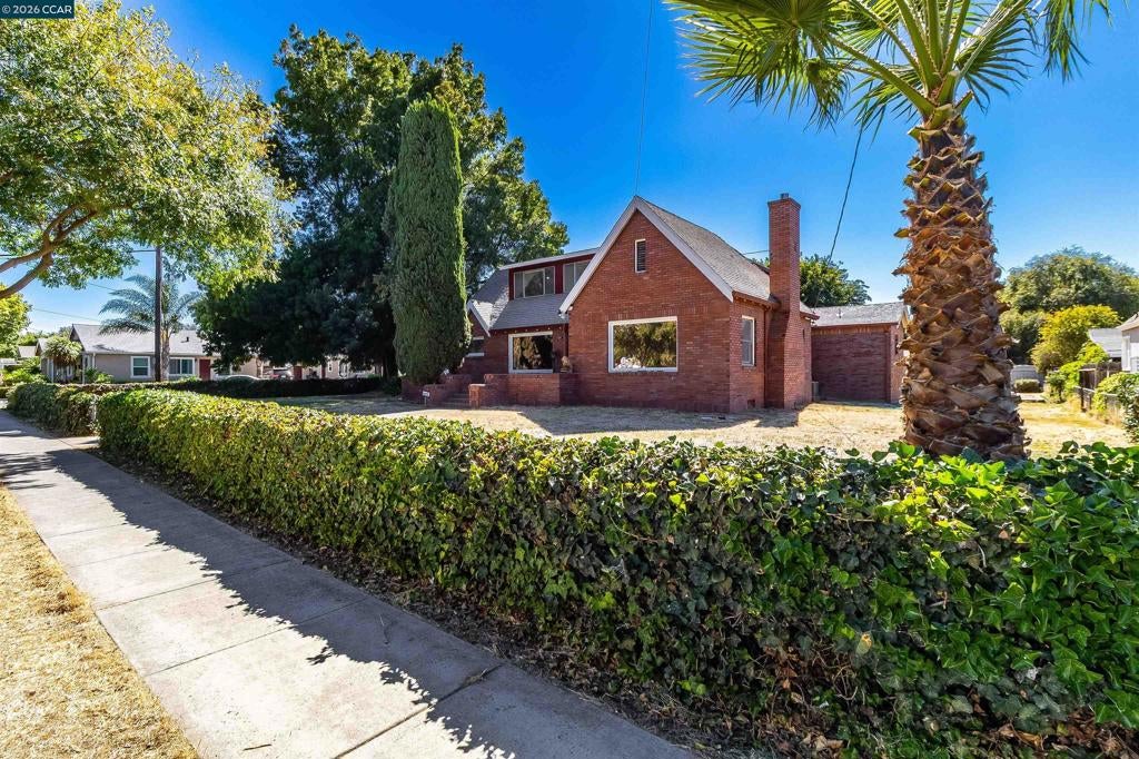 1505 Parker Ave