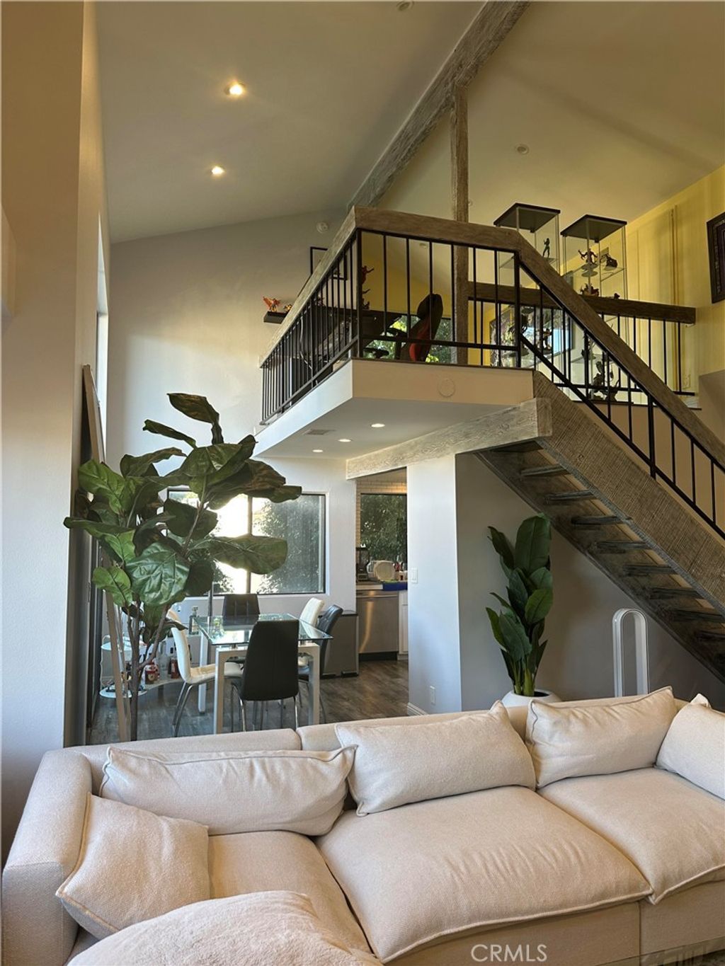 Photo of 18445 Hatteras Street #402, Tarzana, CA 91356 (MLS # TR26006471)