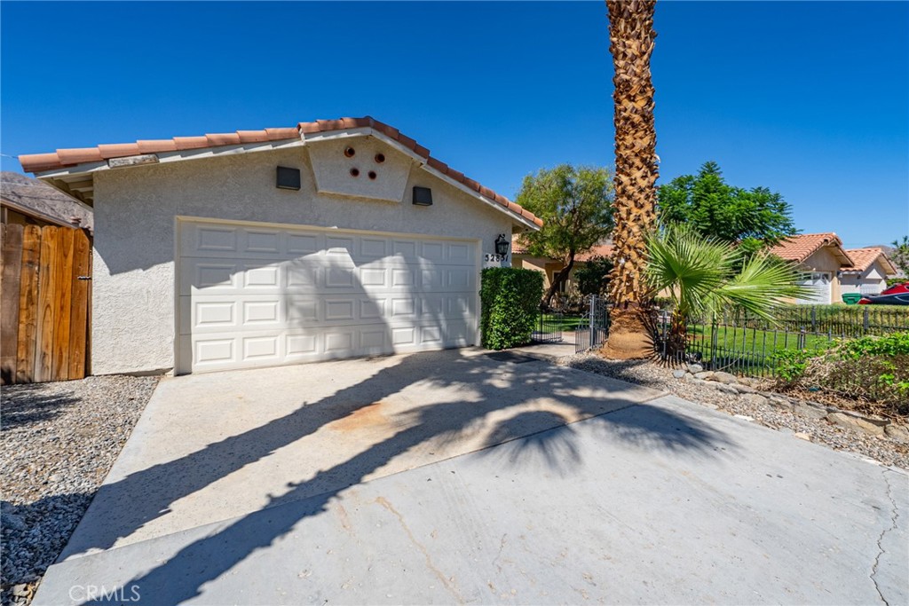 La Quinta Cove* - Residential