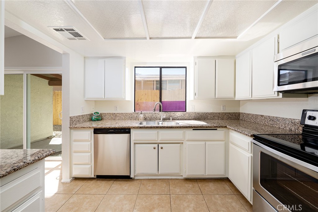 La Quinta Cove* - Residential