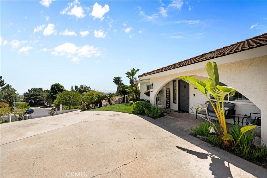 2485 San Mateo Drive