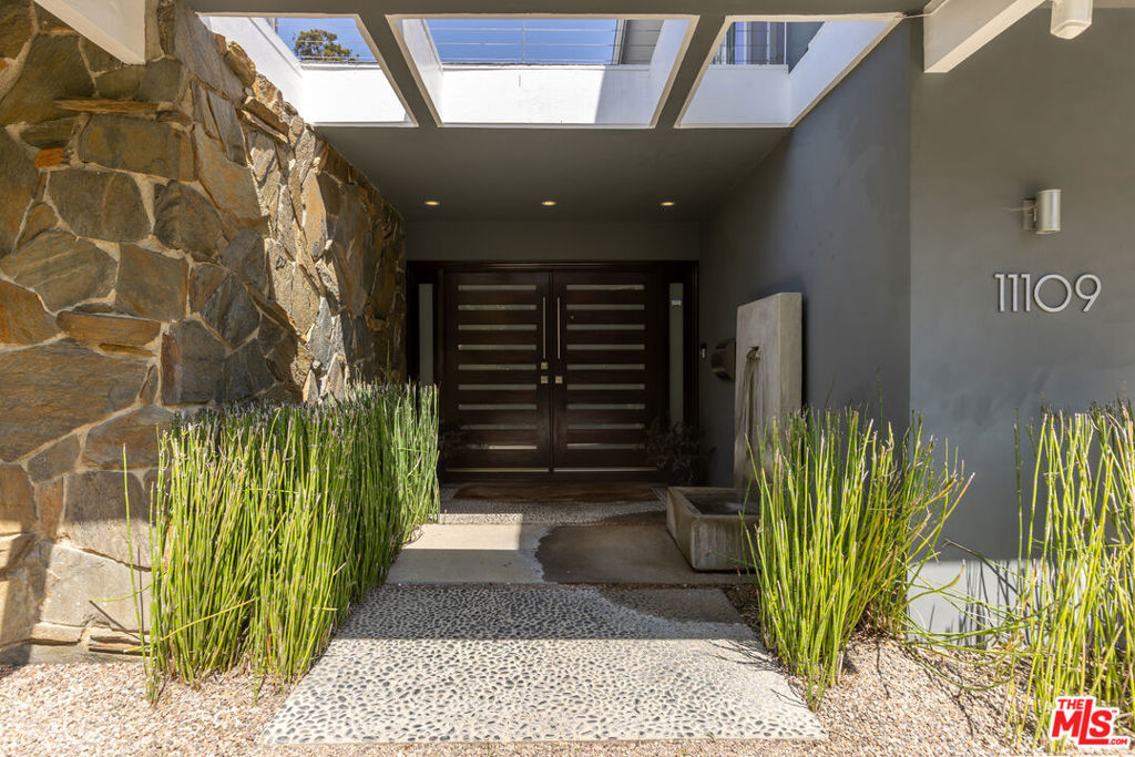 11109 Dona Pegita Drive