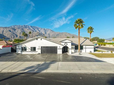 Photo of 2587 N Calico Lane, Palm Springs, CA 92262 (MLS # 219142234PS)