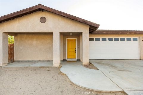 Photo of 6360 El Reposo Street, Joshua Tree, CA 92252 (MLS # JT25272123)