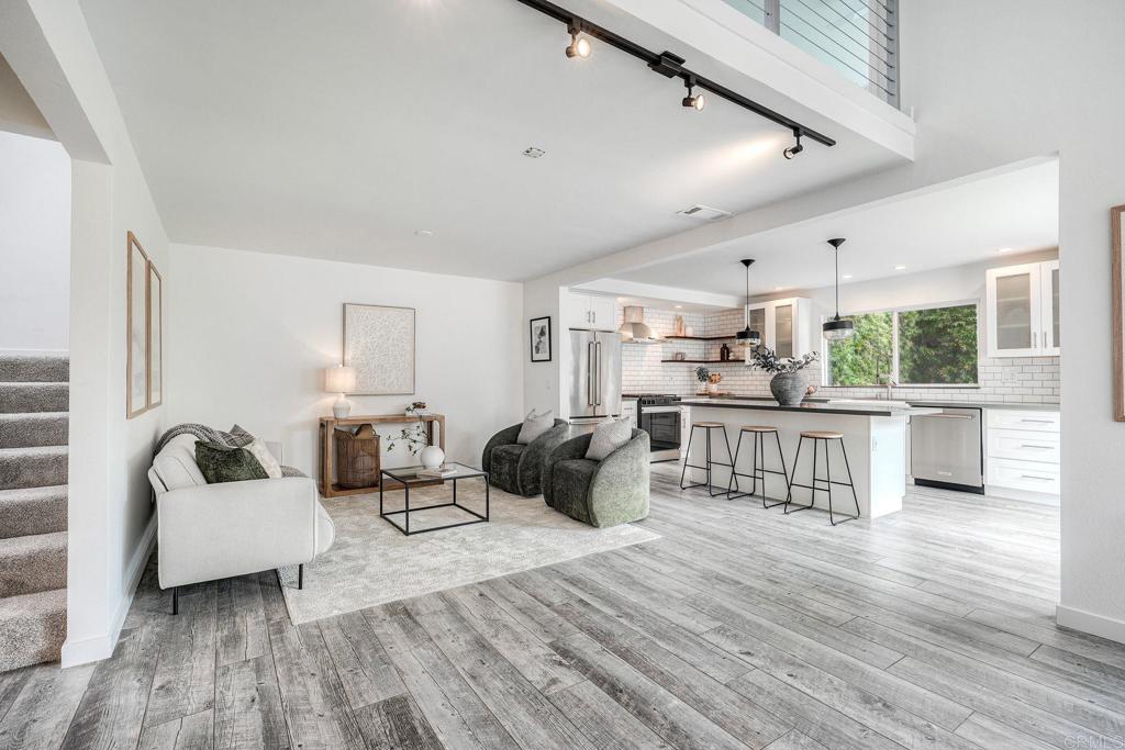 1225 Saint Helene Court
