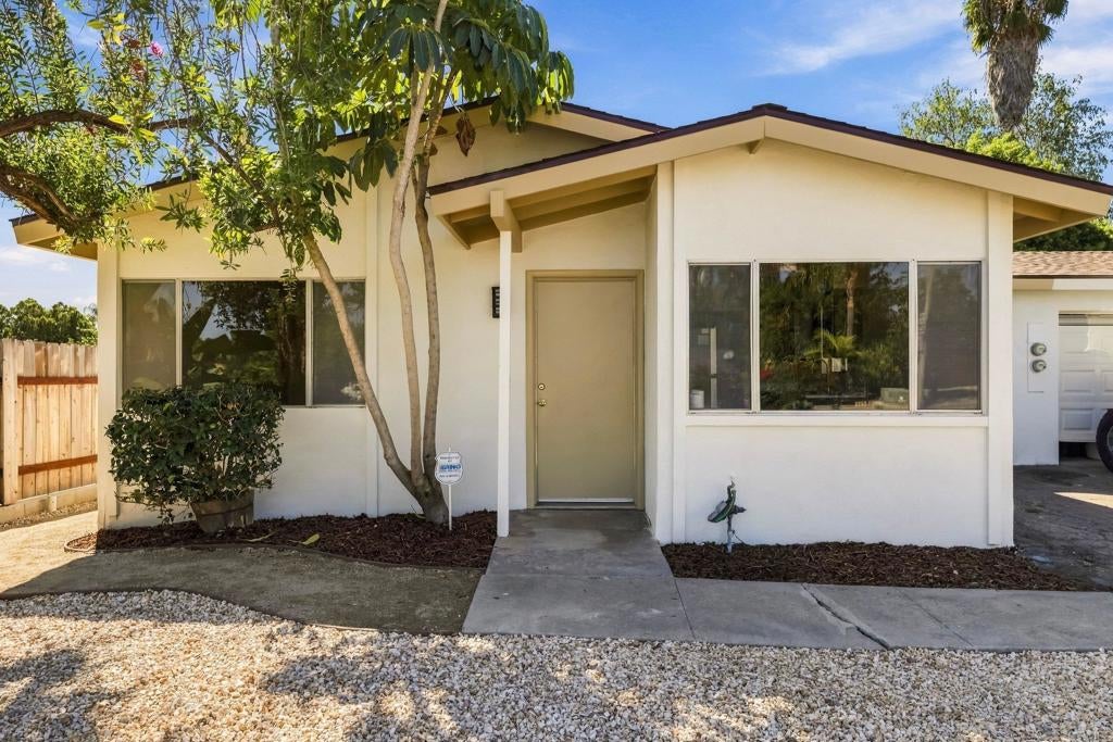 841 Arcadia Avenue