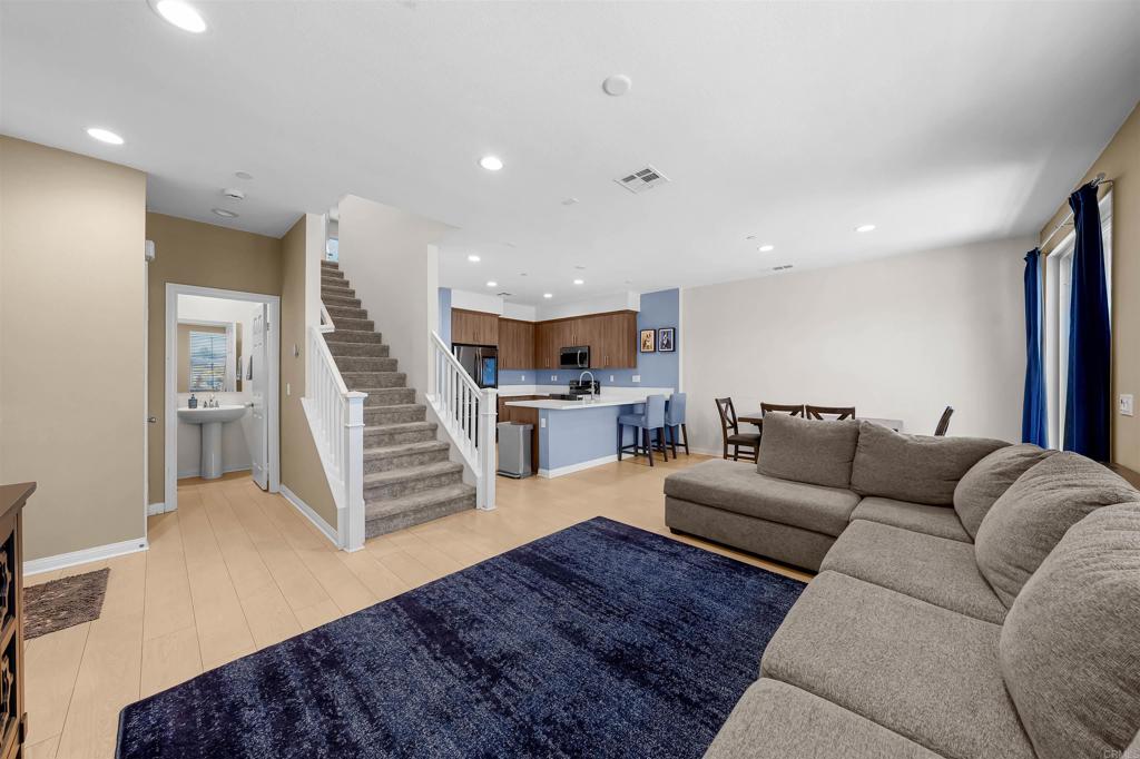 10529 Graphite Street, Spring Valley CA 91977