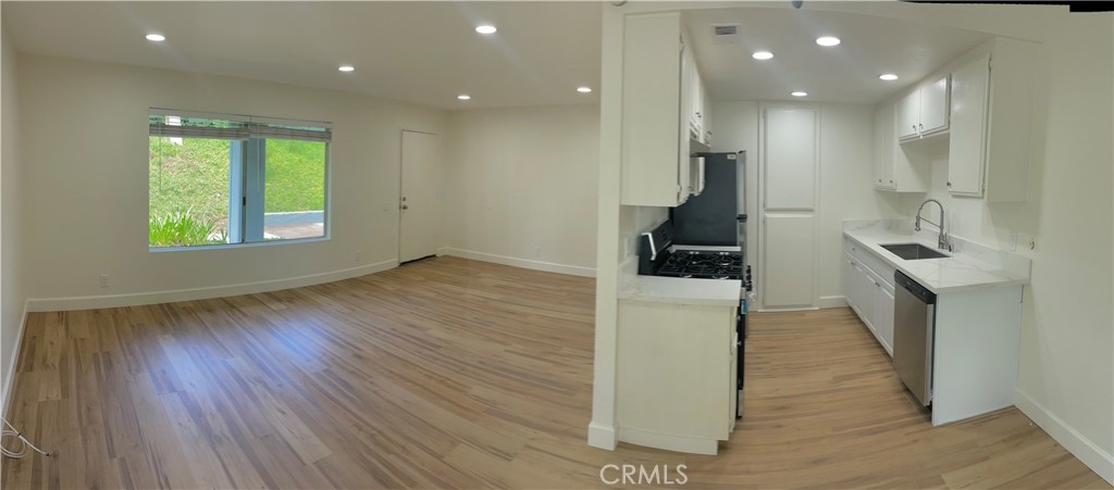 Welcome to 20359 Ivy Hill Lane in Yorba Linda – a single lower level home. Which features 3-bedrooms, 2-bathroom corner unit condo that blends comfort, style, and convenience in one inviting package. Located in a peaceful community of FAIRMONT HILL, this home offers a thoughtfully designed layout and a prime location that puts everything within reach. Highlights of the Home: Open-Concept Living: The spacious living room flows effortlessly into the dining area and kitchen—perfect for entertaining or enjoying quiet evenings at home. The kitchen complete with thoughtful design.
Three Comfortable Bedrooms: Each bedroom is generously sized, filled with natural light, and offers ample closet space—ideal for rest, work, or play.
Two Bathrooms: Both bathrooms have clean finishes, providing comfort and functionality. Corner Unit Advantage: As a desirable corner unit, enjoy added privacy and abundant natural light throughout the home. Plus, it’s all on one level—NO STAIRS to climb. Community & Location Perks:
Resort-Style Amenities: The HOA includes access to two pools and spas, a playground, and even covers basic cable and internet—making life here even more convenient and enjoyable. Excellent Location: Situated in the sought-after city of Yorba Linda, you’ll be close to shopping, dining, parks, and top-rated schools—everything you need just minutes away. This beautifully maintained home is a rare find and a fantastic opportunity to enjoy all that Yorba Linda living has to offer. Don’t miss your chance—schedule your private tour today!