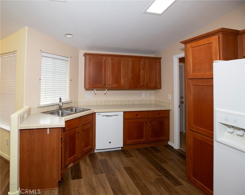 10961 Desert Lawn Dr. 413