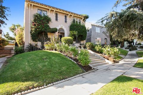 Photo of 617 N Plymouth Boulevard #619 1/2, Los Angeles, CA 90004 (MLS # 26643897)