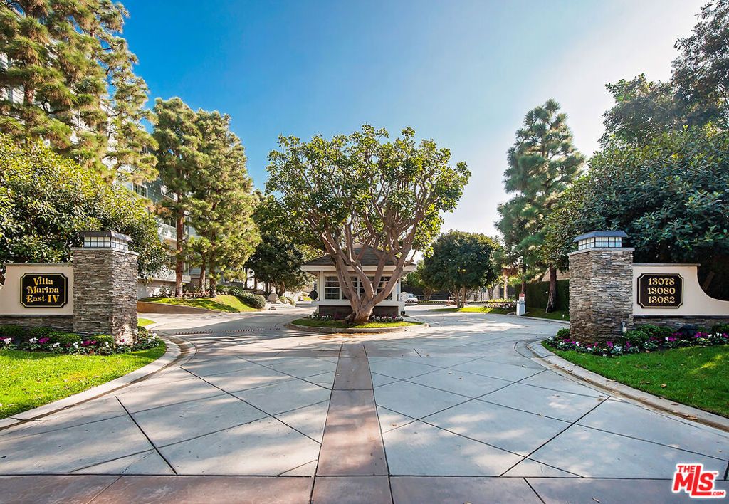 Photo of 13080 Mindanao Way #95, Marina Del Rey, CA 90292 (MLS # 25626171)