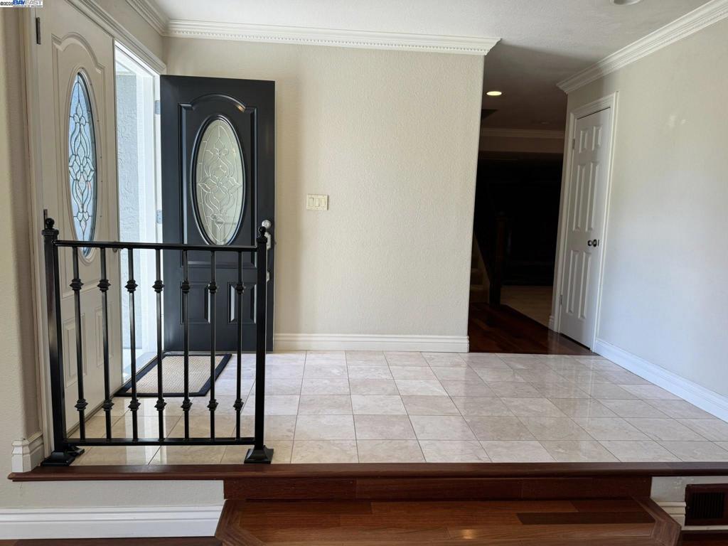 PITTSBURG - Residential Lease