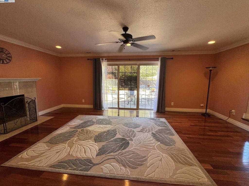 PITTSBURG - Residential Lease