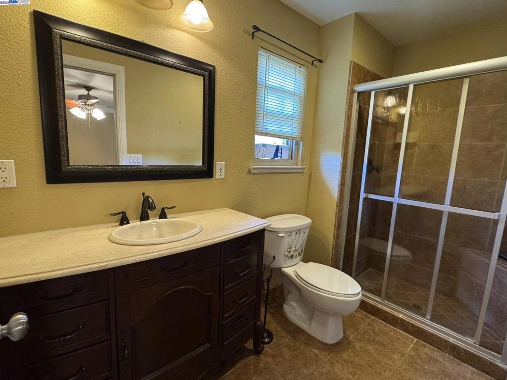 PITTSBURG - Residential Lease