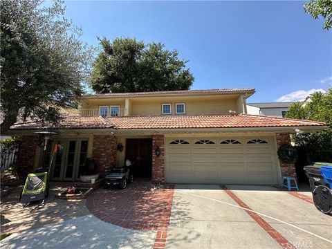 Photo of 14623 Weddington, Sherman Oaks, CA 91411 (MLS # AR25249331) Photo of 14623 Weddington, Sherman Oaks, CA 91411 (MLS # AR25249331)
