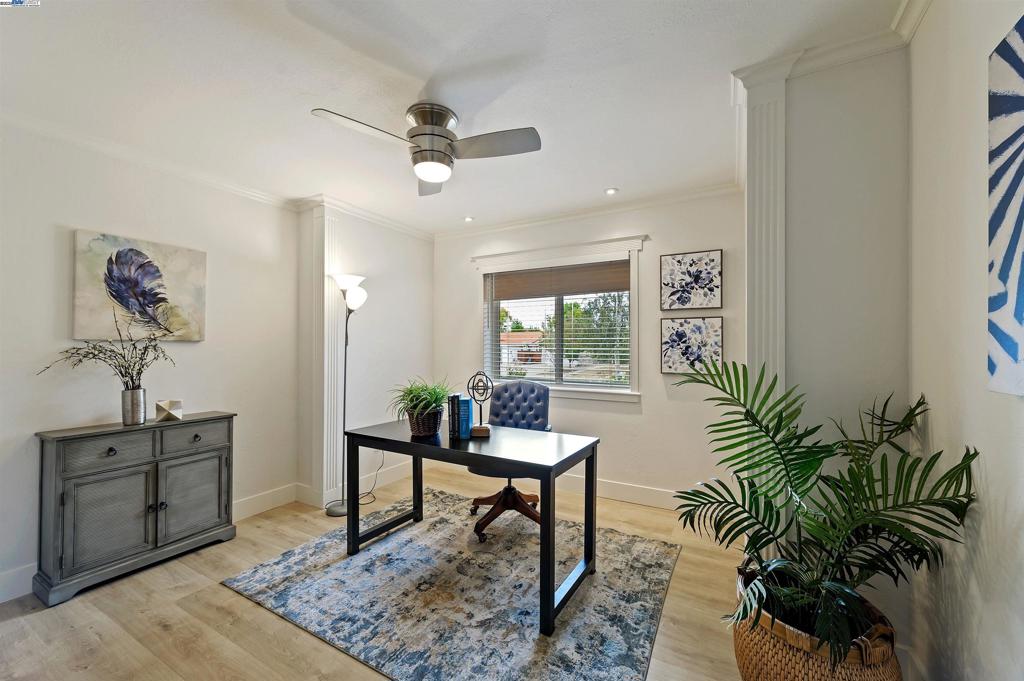 SHADOWBROOK - Residential