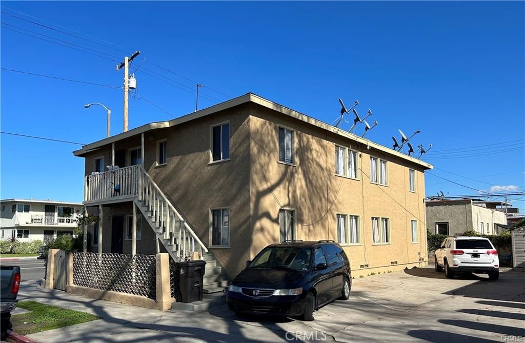 1500 E Wardlow Road