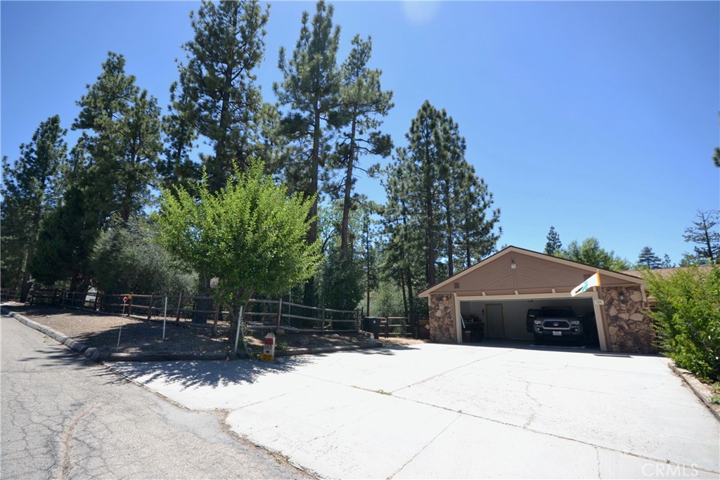 899 McAlister Road