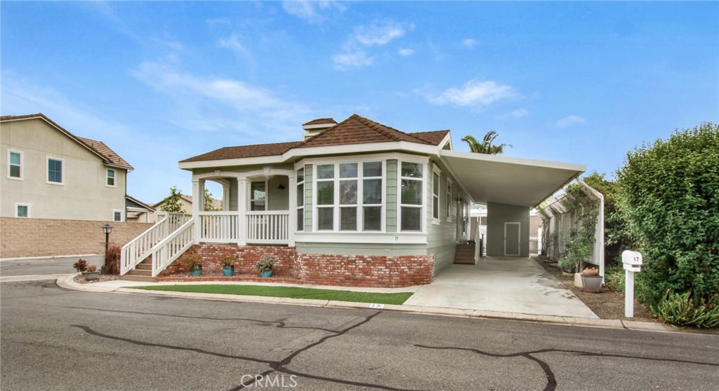 32371 Alipaz Street 17