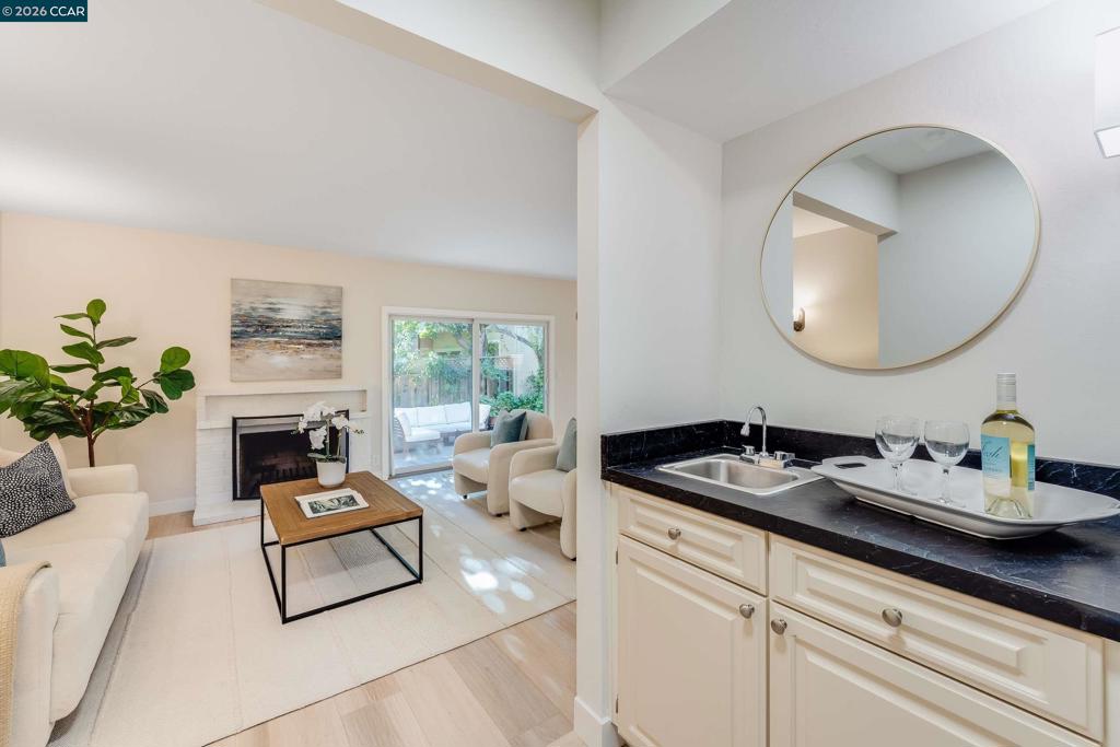 2209 Westmoreland Court