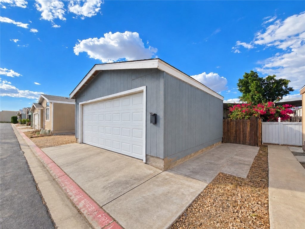 80 E Dawes Street 104