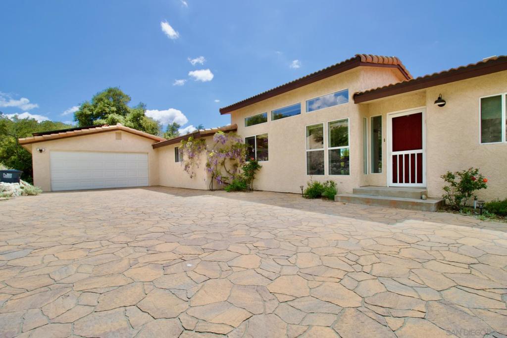 32137 Cerrada del Coyote