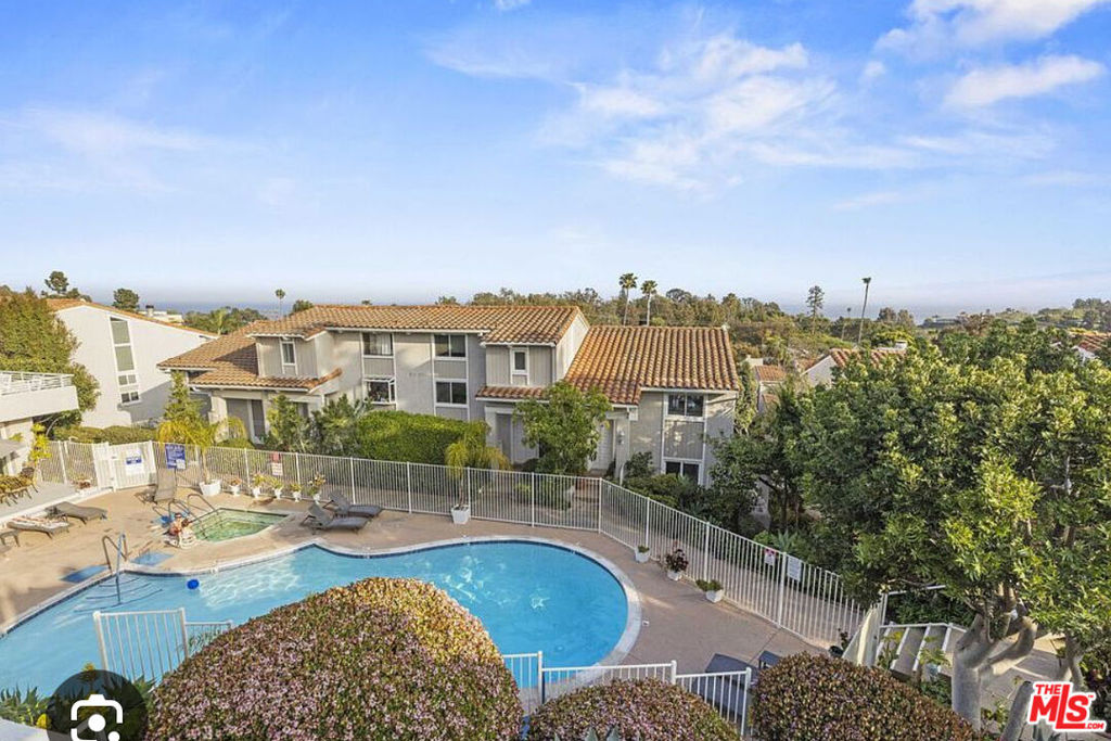 Front row, ocean view. Two story, 2 bedroom, 2 full bathrooms + powder room condo for lease.. 1 year or more. High beam ceilings and remodeled kitchen, newwood floors upstairs. Master suite with balcony and ocean views. Pool, spa and outdoor BBQ. Attached 2 car garage with direct access to unit. Washer and dryer includedin garage. Paradise cove beach is across PCH with a crosswalk at the light...Tenant to purchase renter's insurance prior to move-in. Good credit mandatory.
