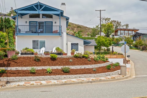 Tiny photo for 505 Briarwood Terrace, Ventura, CA 93001 (MLS # V1-33196)