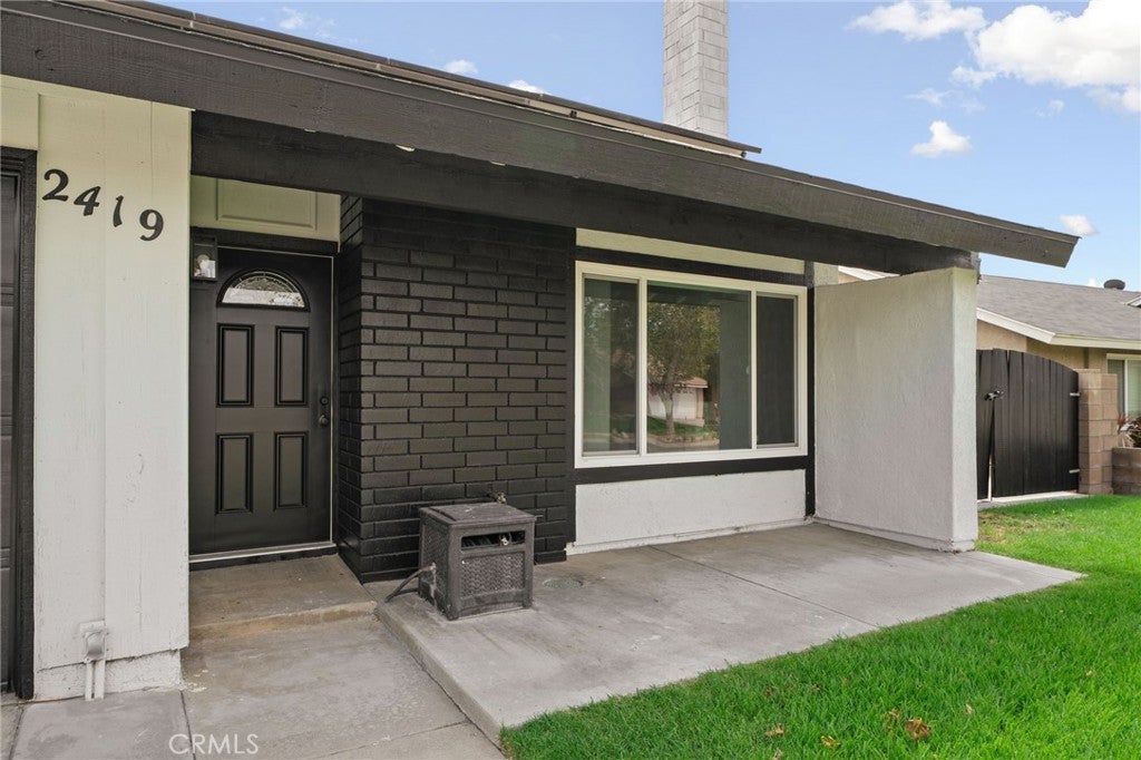 2419 S Woodlark