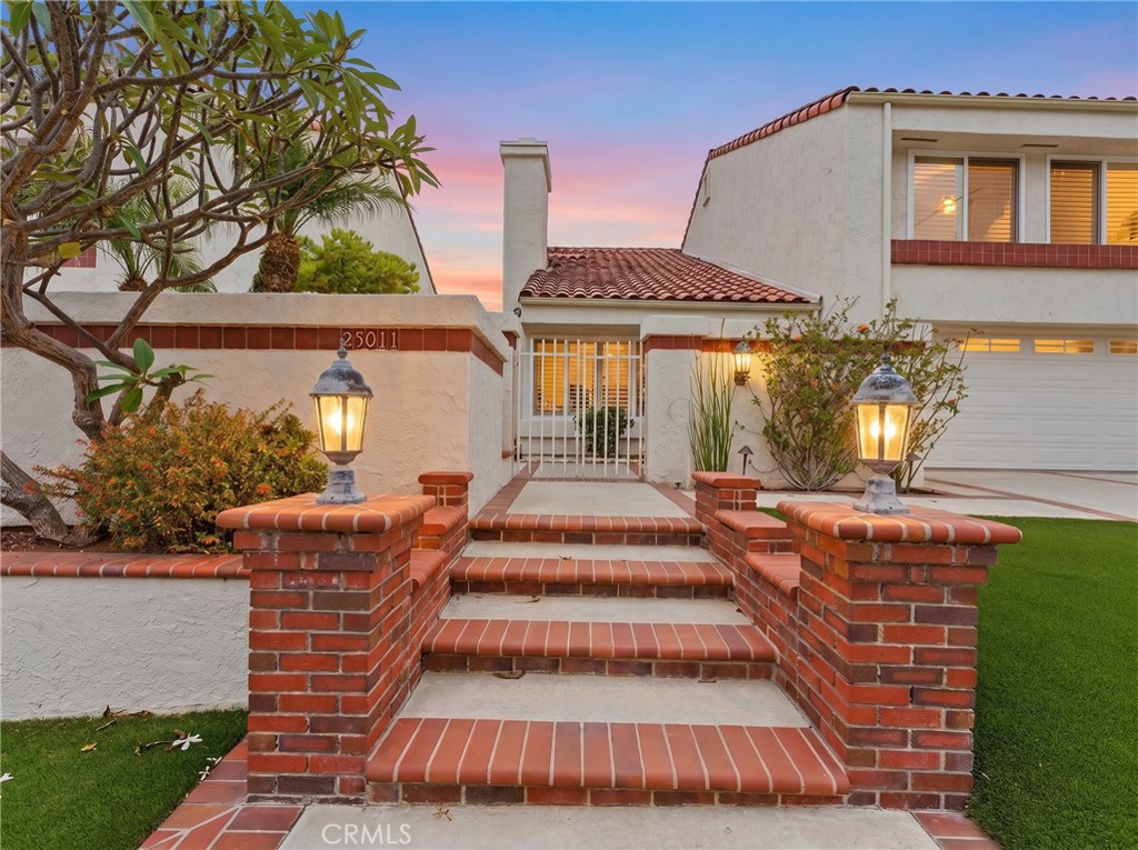 25011 Luna Bonita Drive