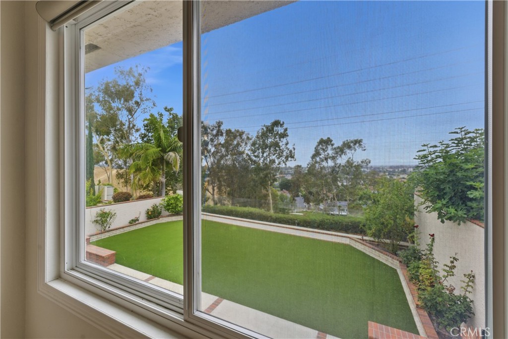 25011 Luna Bonita Drive, Laguna Hills CA 92653 - Photo 40