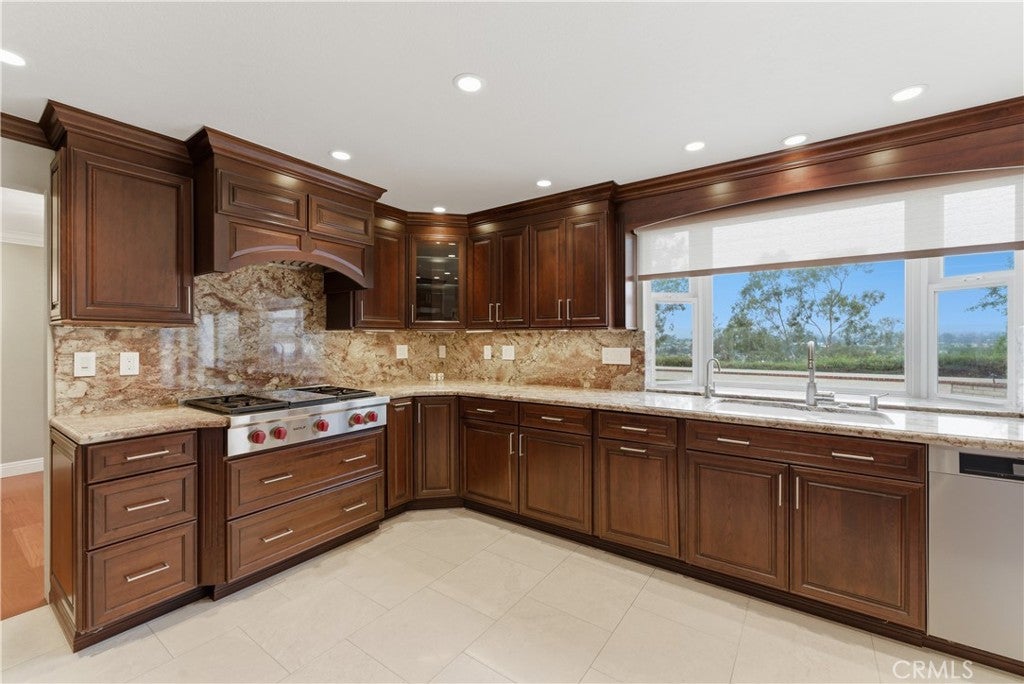 25011 Luna Bonita Drive, Laguna Hills CA 92653 - Photo 16
