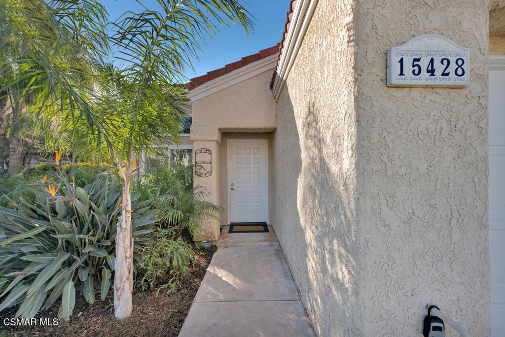 Photo of 15428 Braun Court, Moorpark, CA 93021 (MLS # 226000127)
