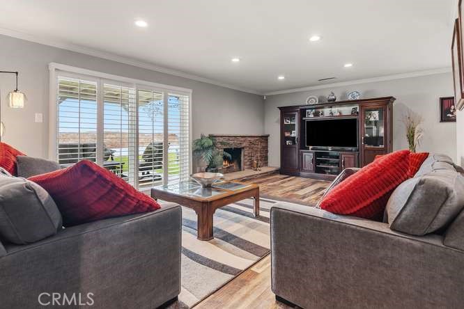 2919 E Landen