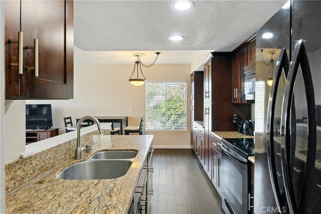 Photo of 1517 E Garfield Ave #53, Glendale, CA 91205 (MLS # SR25247030)