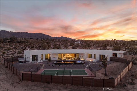 Photo of 6715 Juniper Road, Joshua Tree, CA 92252 (MLS # JT26202436)