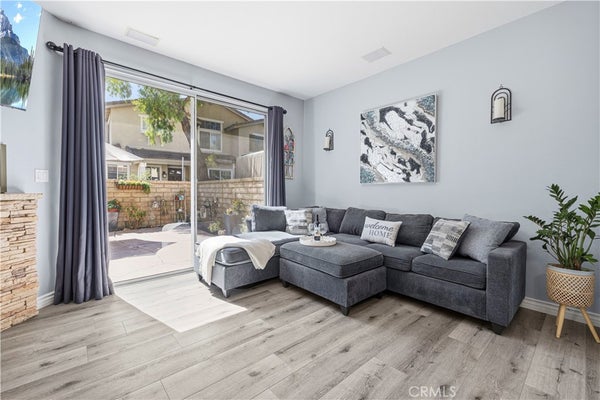 26503 MORRO BAY DR, VALENCIA, CA 91354 - Image f1c58ca4c8f0b862ff217f9fbadcf4f0/582327715