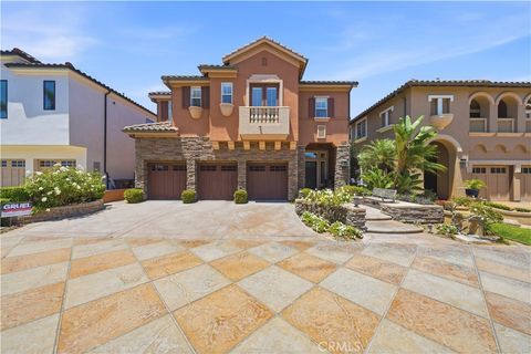 Photo of 5571 Ocean Terrace DR, Huntington Beach, CA 92648 (MLS # OC26153129)