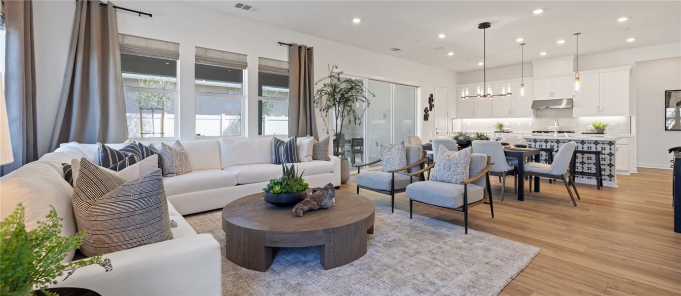 Sierra Bella II at Tesoro Highlands - Residential