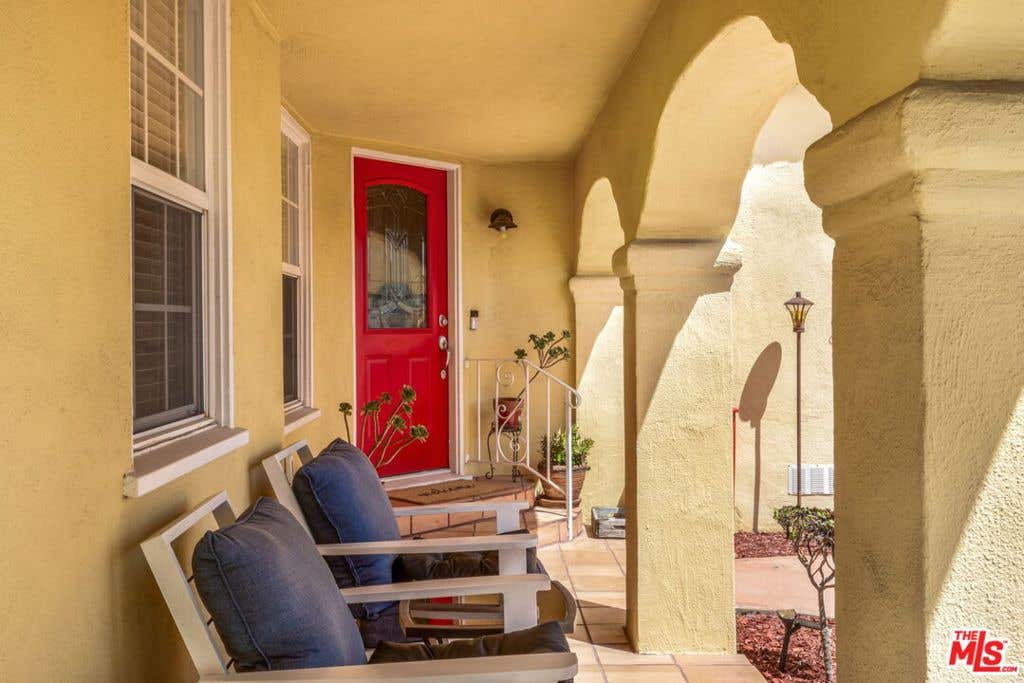 Photo of 3827 Olmsted Avenue, Los Angeles, CA 90008 (MLS # 26865965)