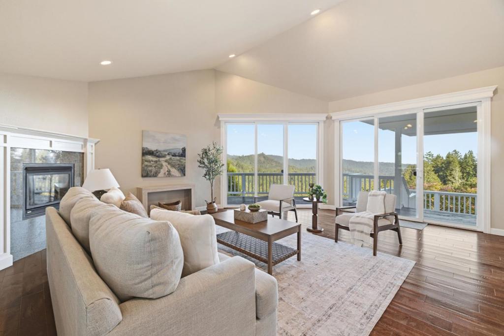 251 Starlight Terrace