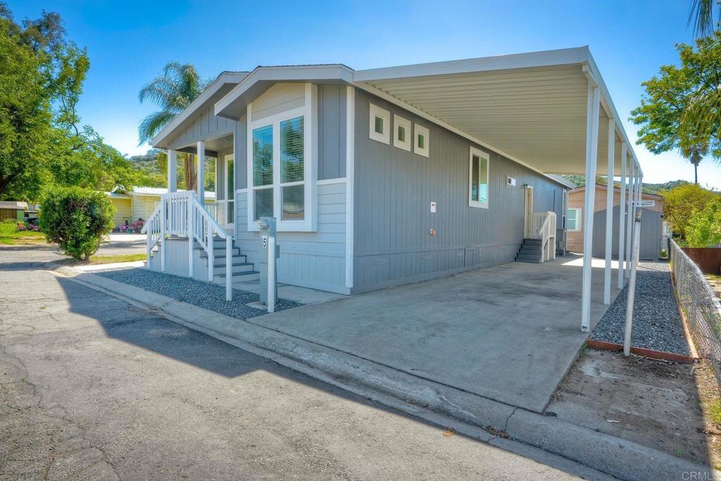27024 N. Lake Wohlford Rd Spc 5