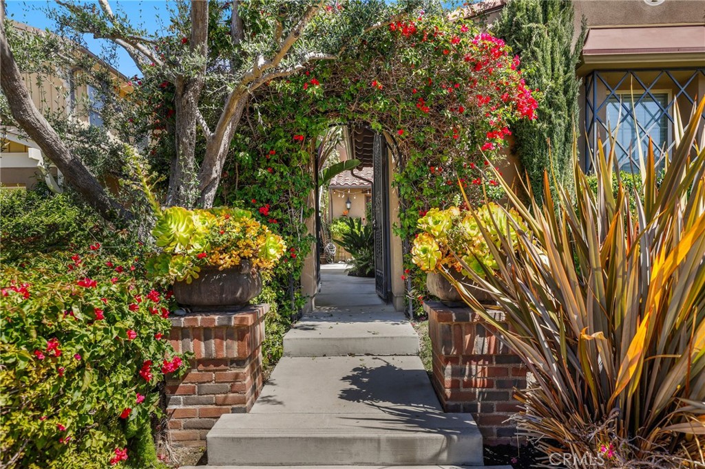 26551 Via La Jolla