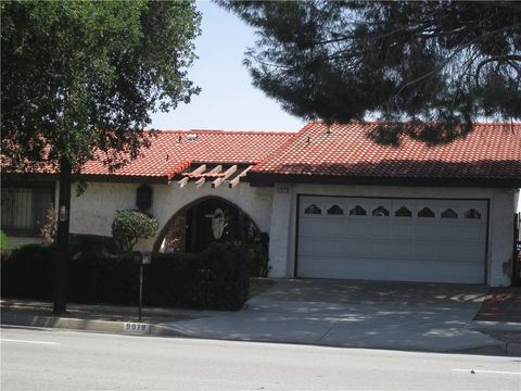 Photo of 9079 Alder Ave, Fontana, CA 92335 (MLS # TR26088837)