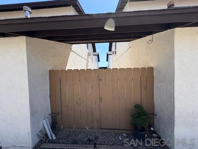 1263 1265 Jeannine Way